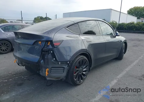 2022 Tesla Model Y Performance Dual Motor All-Wheel Drive z USA, uszkodzony, nr VIN 7SAYGDEF7NF339241